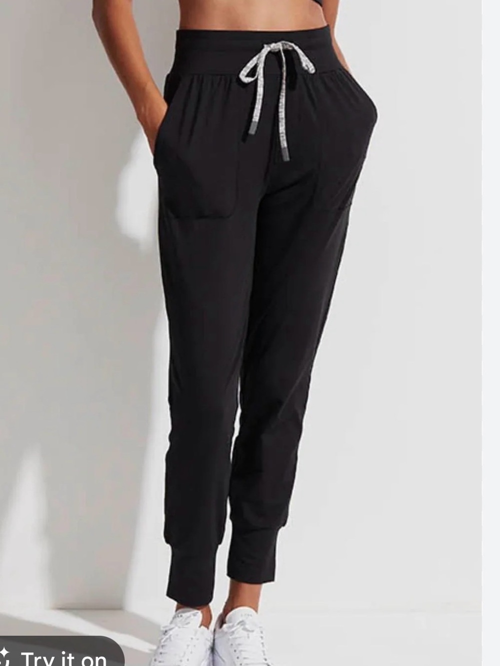 Varley Black Jogger Pants with Contrast Drawstring